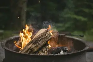 How to start a campfire safely